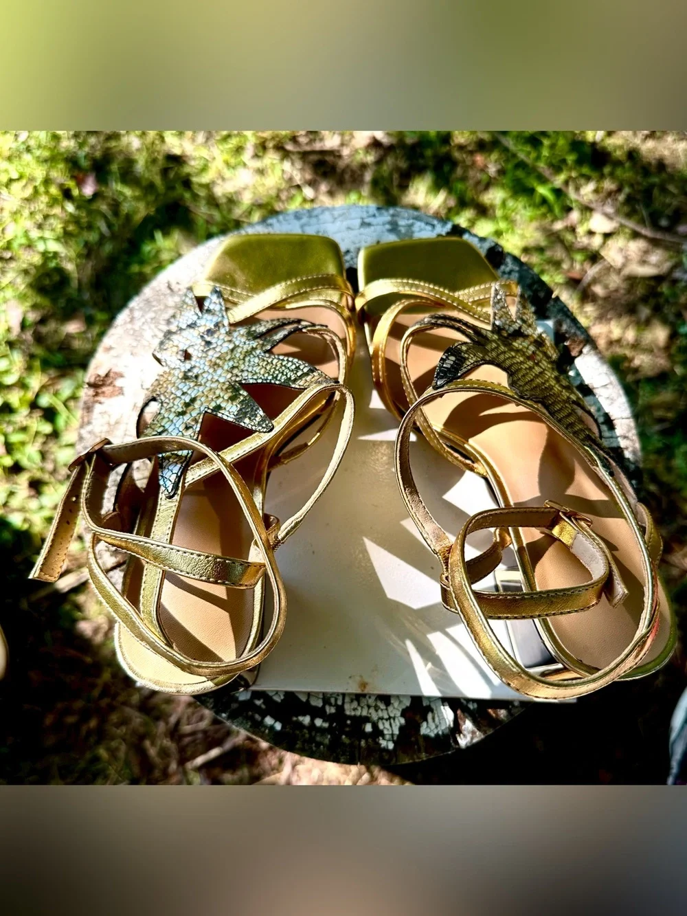 N/A stylish gold